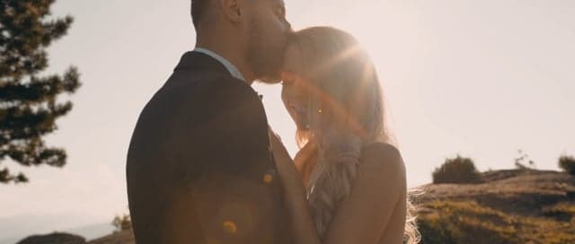 Videoclip de Adrian Bucur Films la Restaurant Dumbrava