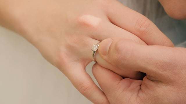 Videoclip de Costi Pirvulescu Badea la Padurile Regale