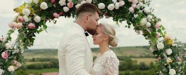 Videoclip de Motife Studio la Hanul dintre Salcii