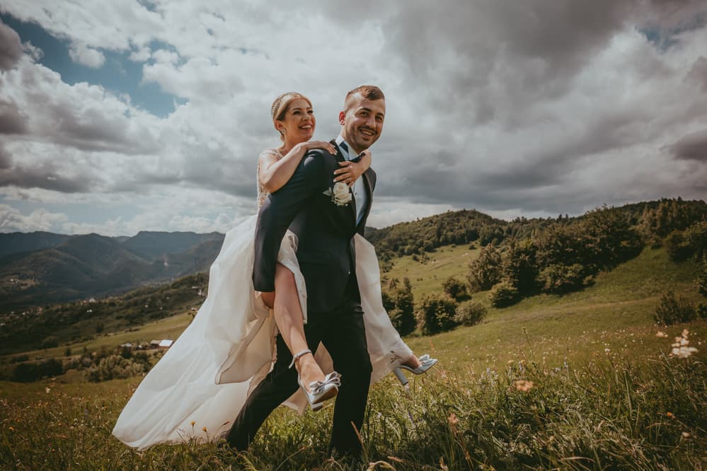 Laura &amp; Madalin - Fotografii de Focus Studio