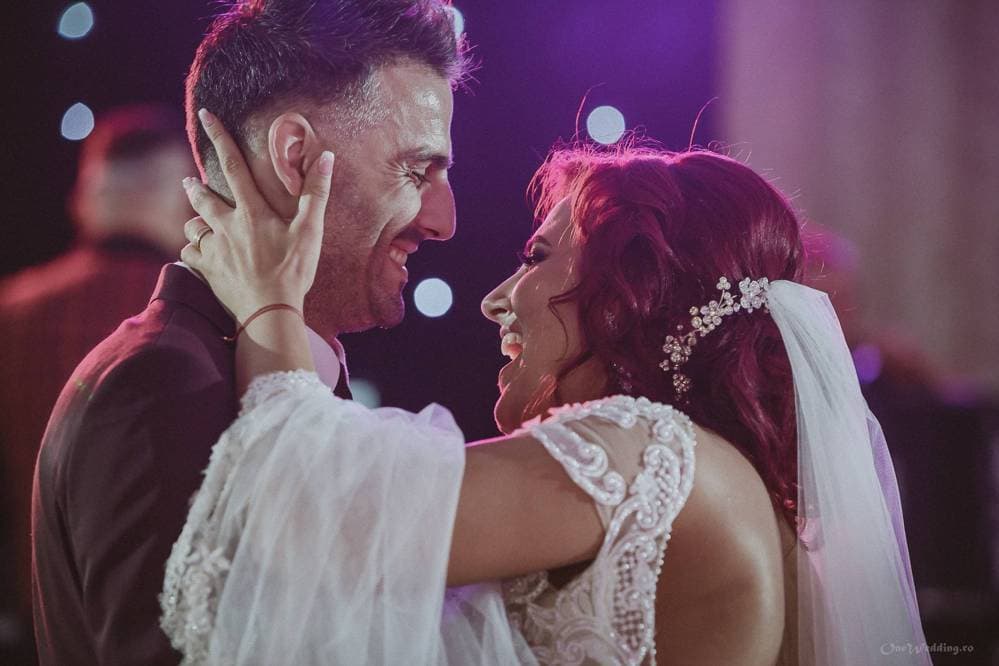 Ionela &amp; Laurentiu - Fotografii de OneWedding