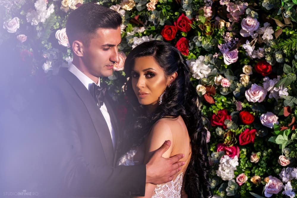 Roxana &amp; Alin - Fotografii de Studio Infinie