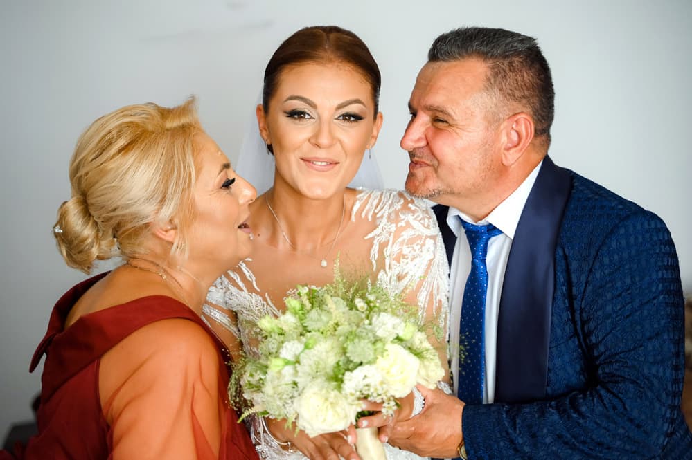 Corina &amp; Catalin - Fotografii de FotoEvent88 - Costi MANOLACHE