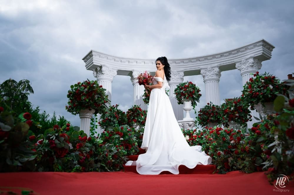 Mihaela - Fotografii de Horia Bodeanu