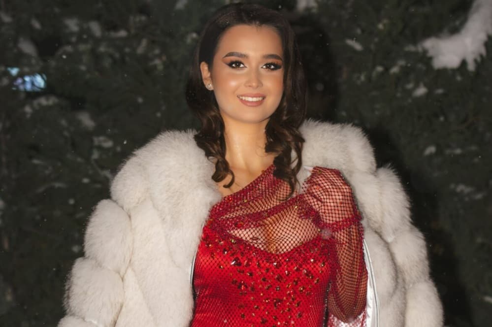 Alessia Marcu - Fotografii de Brand New Vision