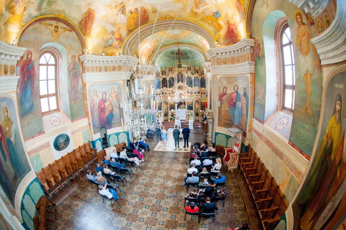 Fotografie de ArtaFilmării la Biserica Banu