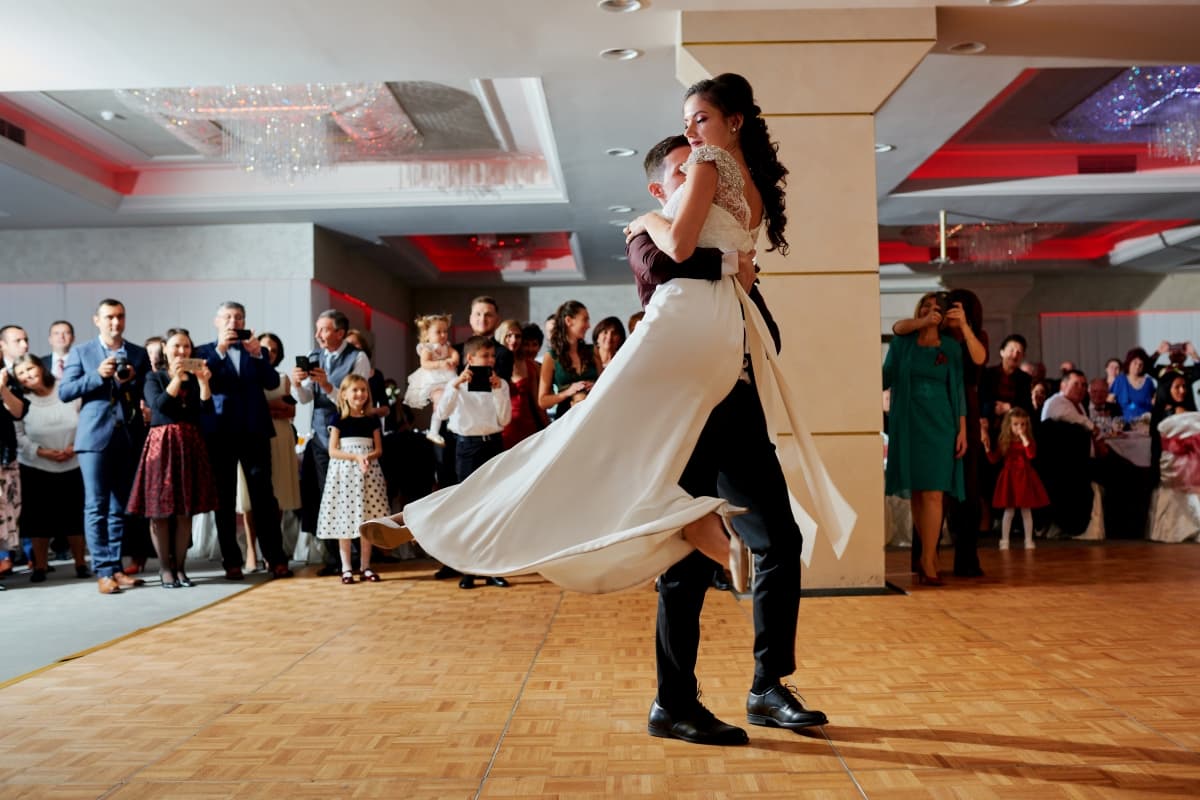 Fotografie de Fearless Weddings la Sky Grand Ballroom