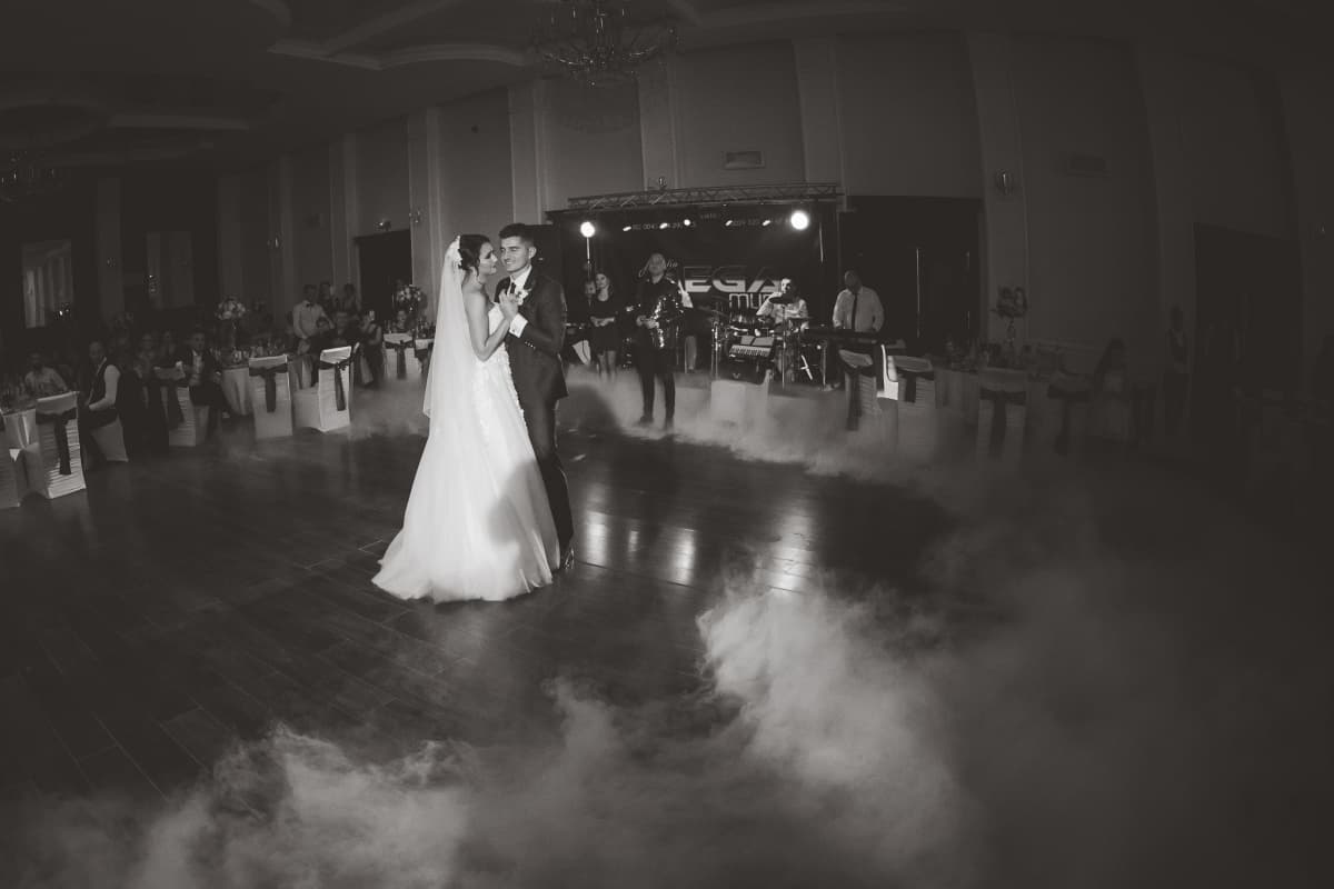 Fotografie de ArtaFilmării la Restaurant Aerostar