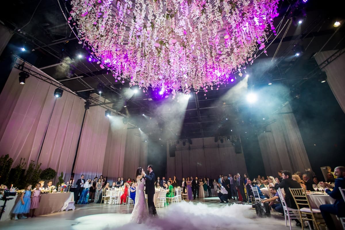 Fotografie de Mihai Zaharia Photography la Soiree Exclusive Venue