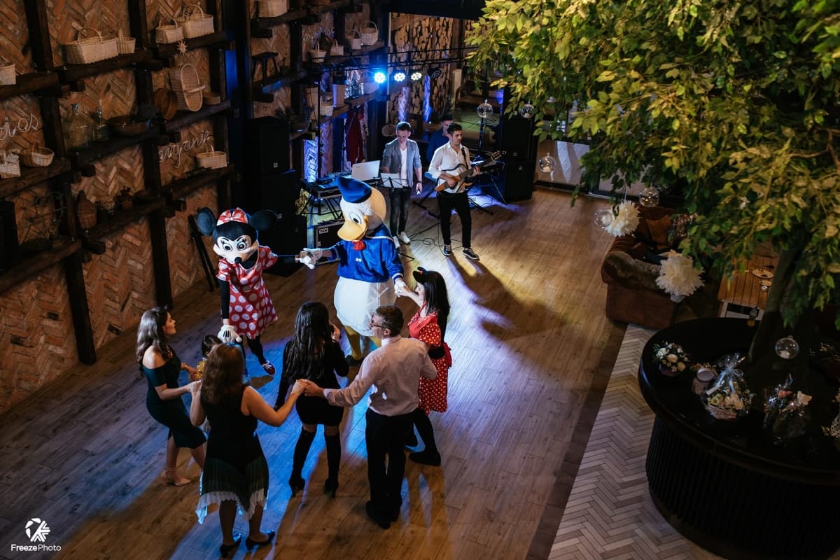 Fotografie de Freeze Photo la Restaurant DOR