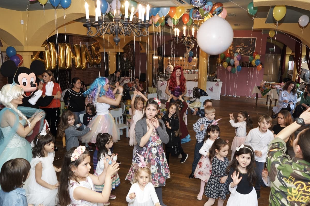 Fotografie de Eugen Elisei la Crama Domneasca