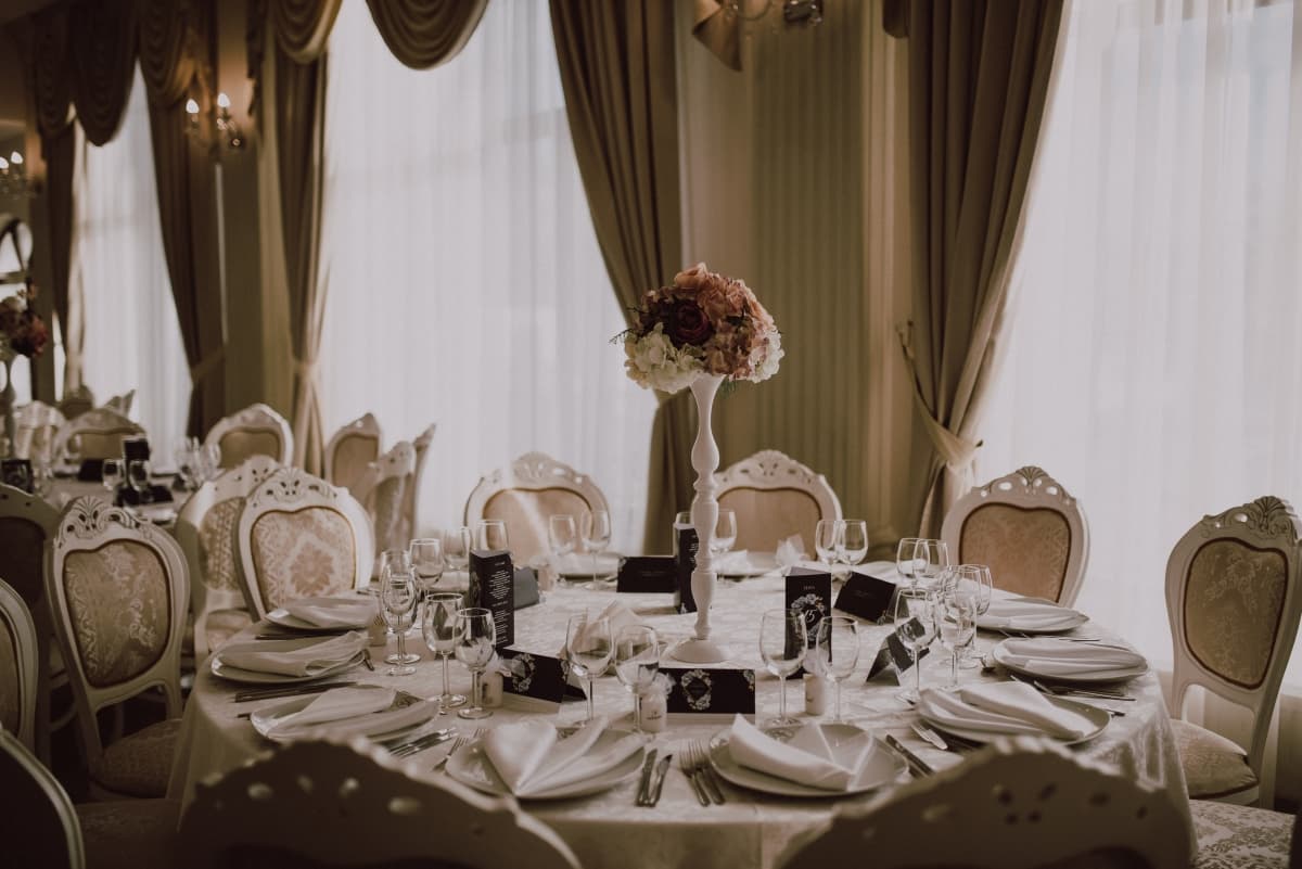 Hanul Marisano - locatie pentru nunti in Onești, Bacău