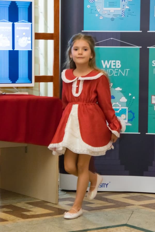 Fotografie de Eugen Elisei la Biblioteca Centrala Carol I