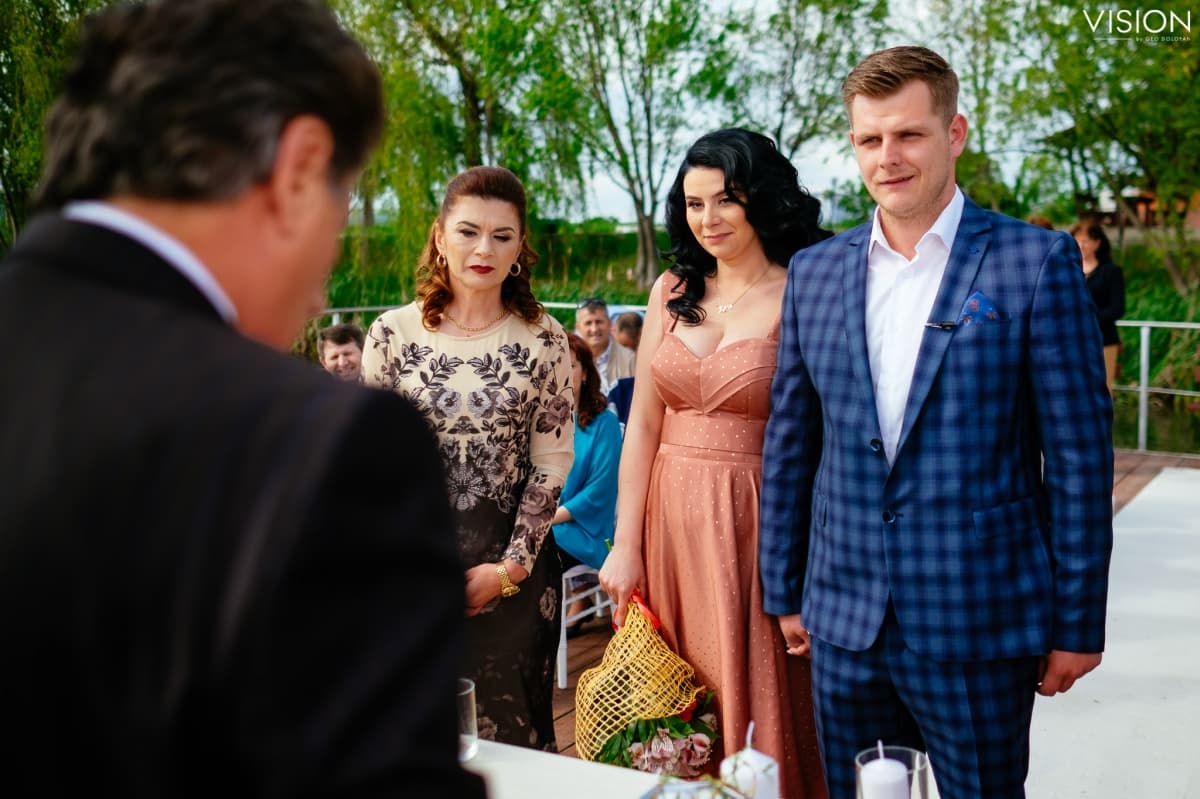 Pensiunea Lac Calinesti - locatie pentru nunti in Argeș