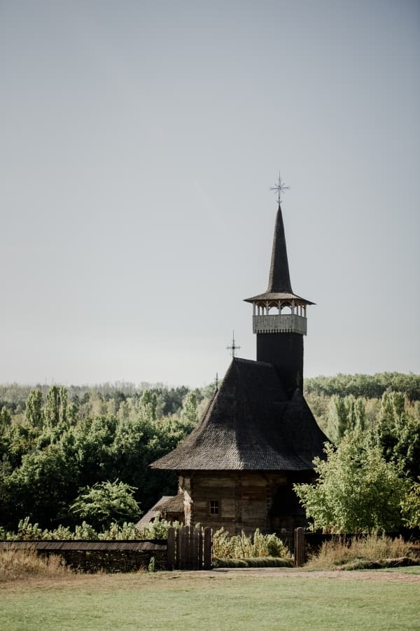 Fotografie de Constantin Plugari la Biserica de lemn