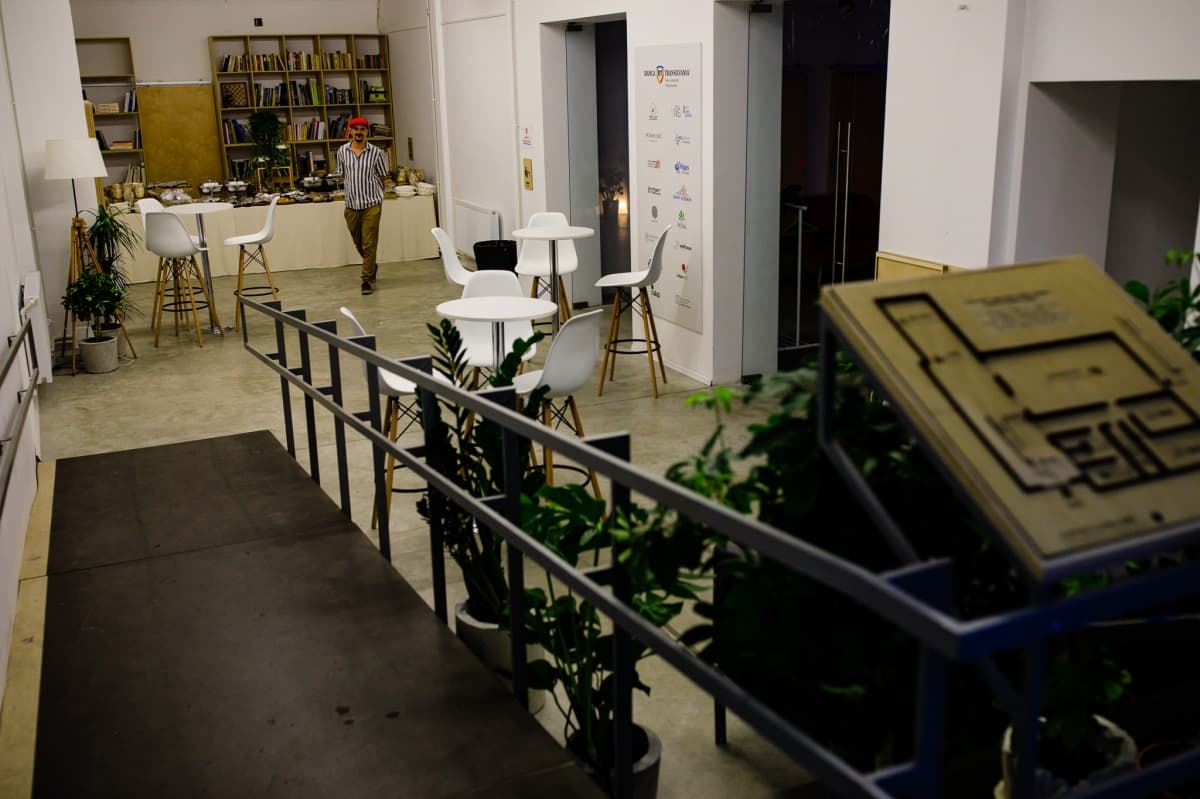 Fotografie de Sebastian Purice la La firul ierbii