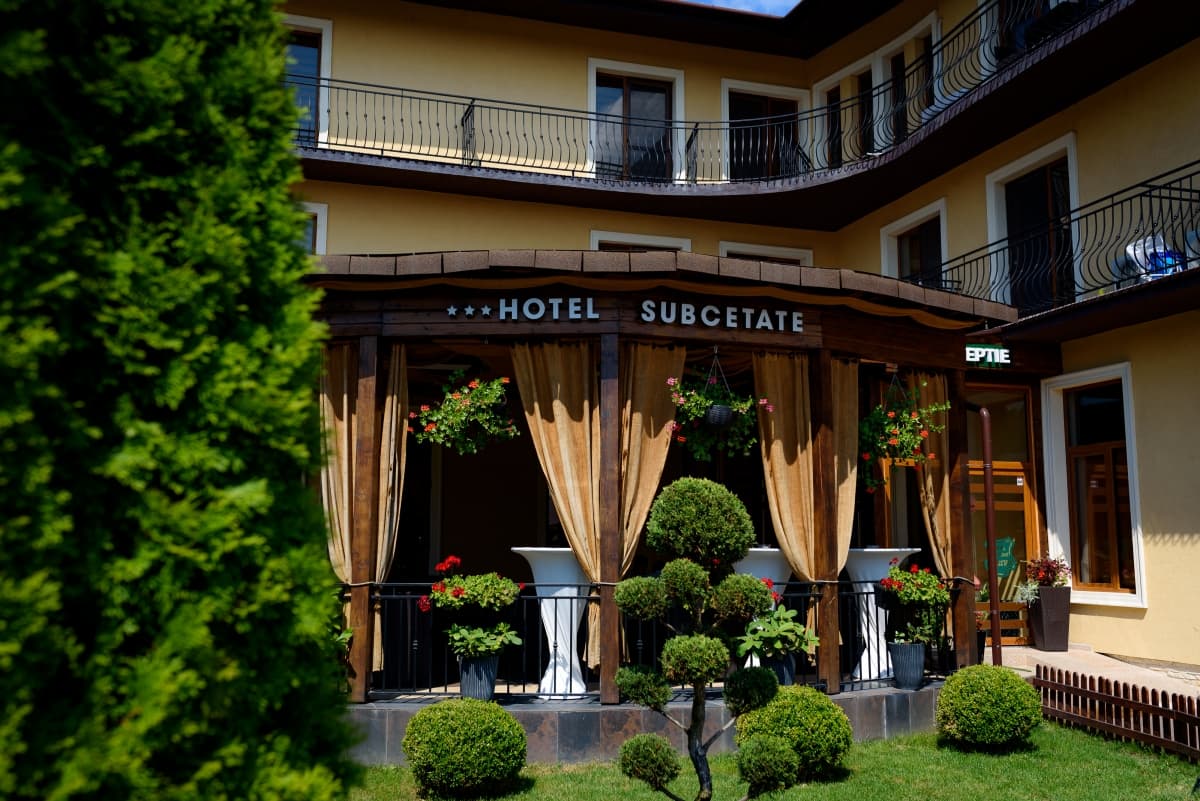 Fotografie de Nelutu Rosu la Restaurant Subcetate 