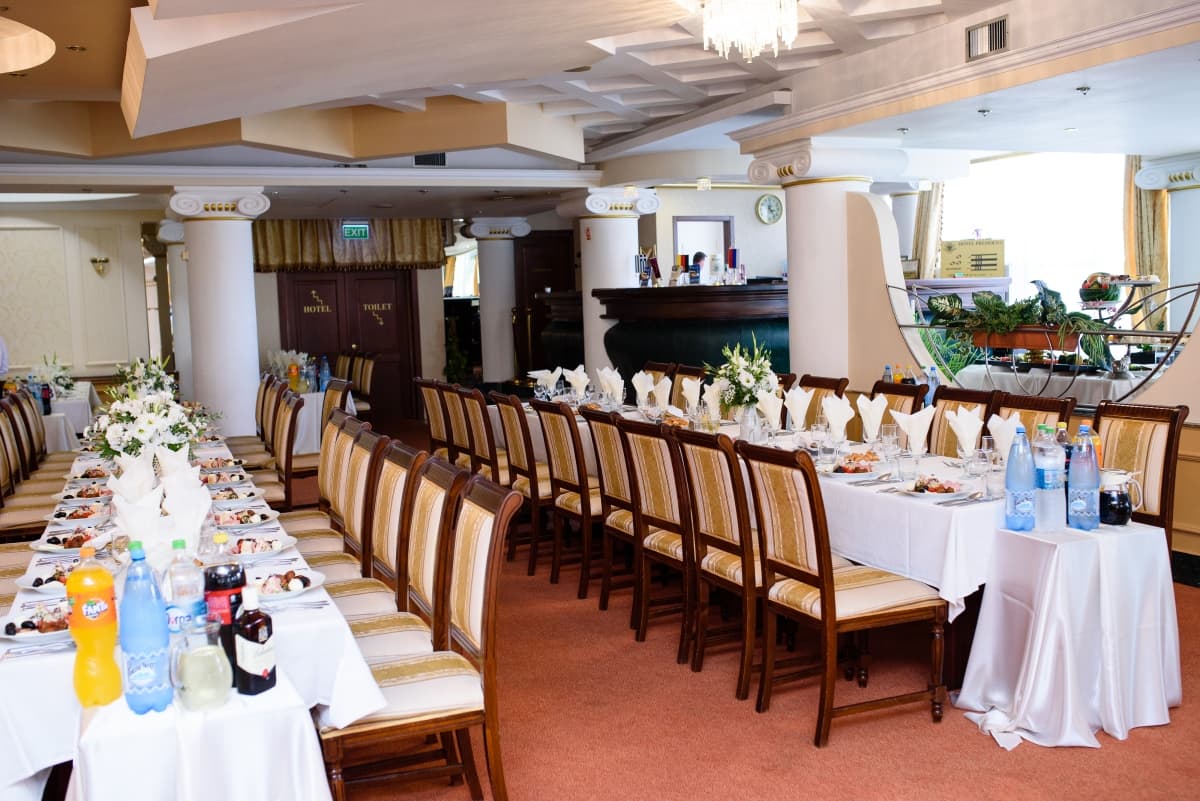 Fotografie de Nelutu Rosu la Hotel President