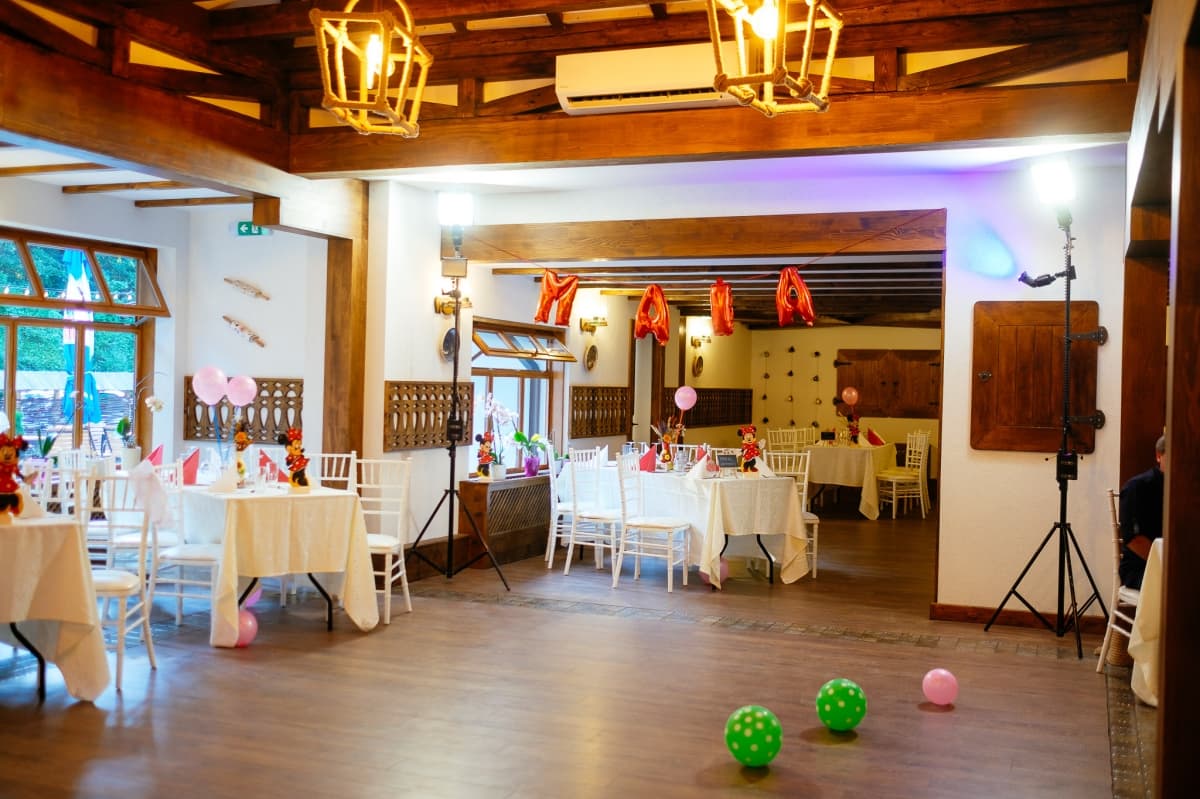 Fotografie de Vision Photography By Geo Dolofan la Hanul Traditional Muscelean