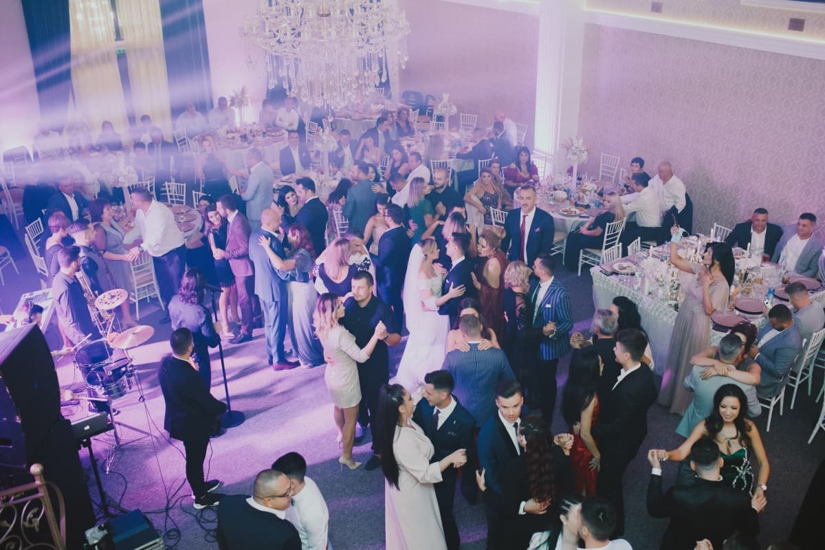 Hotel Rais - locatie pentru nunti in Târgu Jiu, Gorj