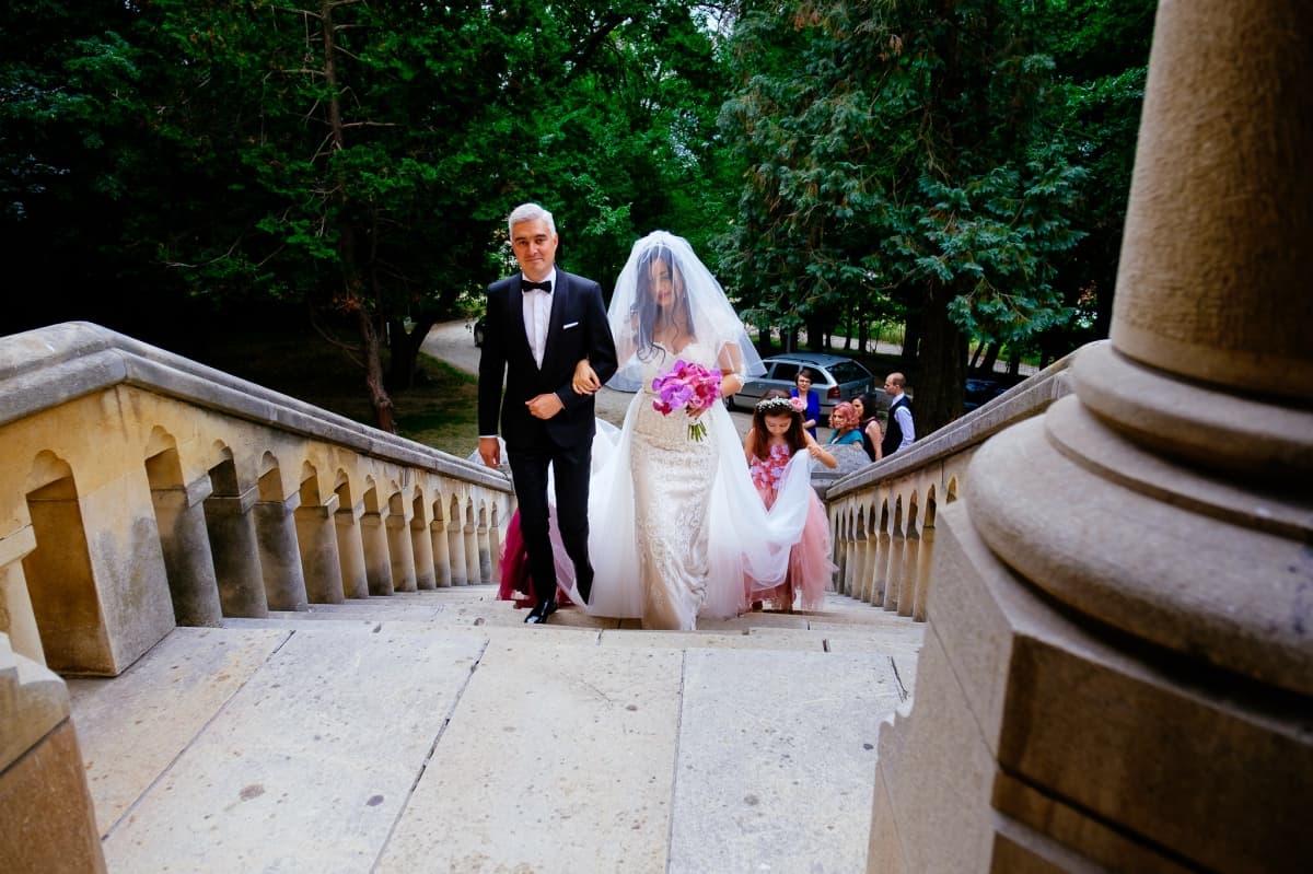 Biserica Bratienilor - locatie pentru nunti in Ștefăneștii Noi, Argeș