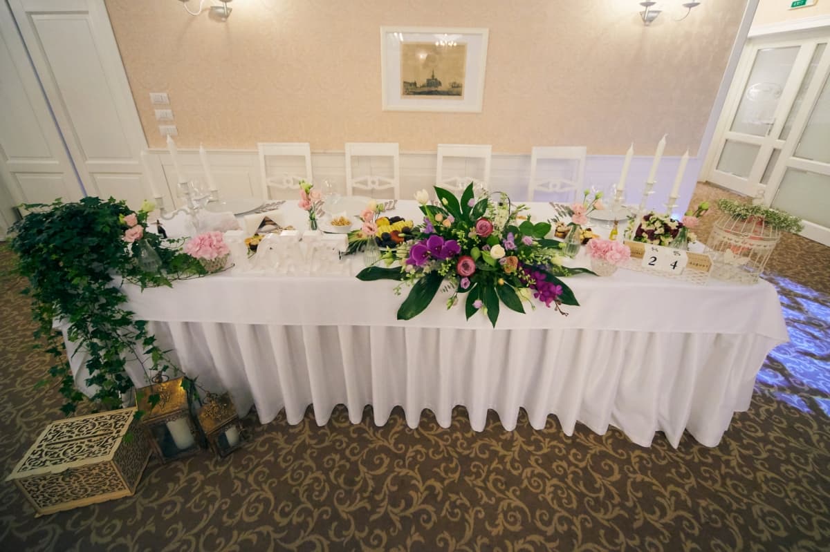 Restaurant Casa Veche - locatie pentru nunti in Focșani, Vrancea