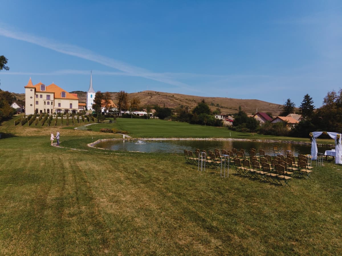 Petry Estate Winery - locatie pentru nunti in Călimănești, Mureș