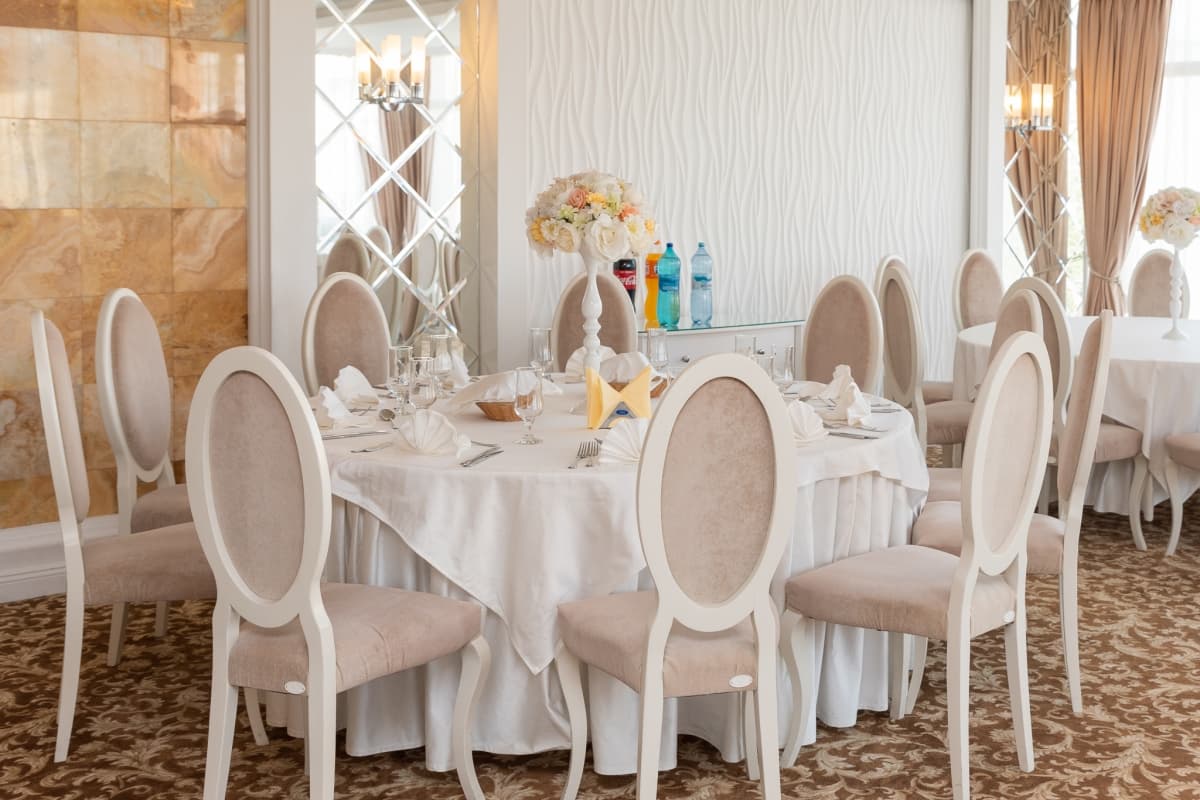 Fotografie de Catalin Mezei la Hotel Neon