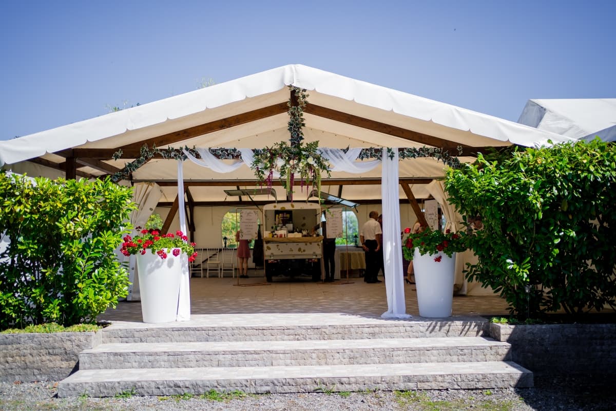 Fotografie de Alpar Lukacsi  la Cortul Ana