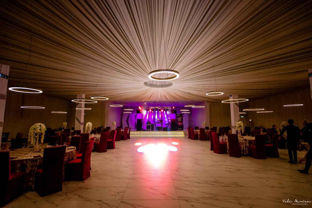 Fotografie de Vali Marian la Amiral Events &amp; Style