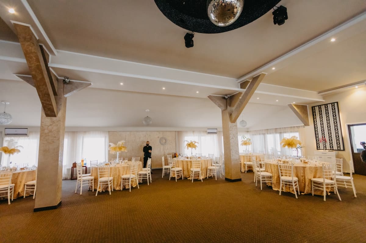 Fotografie de Vali Marian la Pensiunea Safary