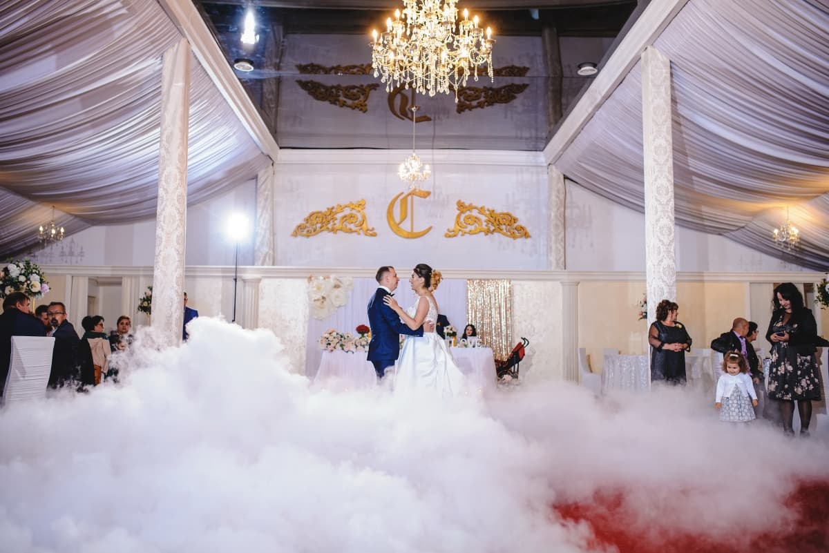 Fotografie de Constantin Alin la Salon Cristal Events