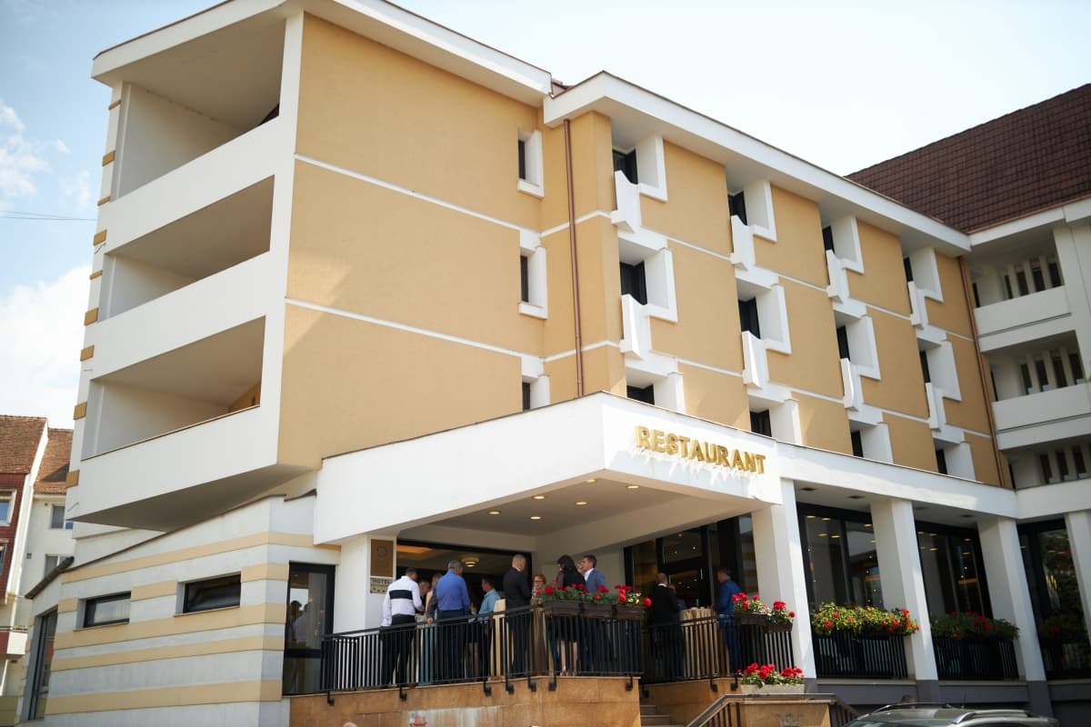 Hotel Coroana de Aur - locatie pentru nunti in Bistrița, Bistrița-Năsăud
