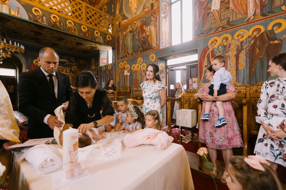 Fotografie de JIVAN Weddings la Biserica Adormirea Maicii Domnului