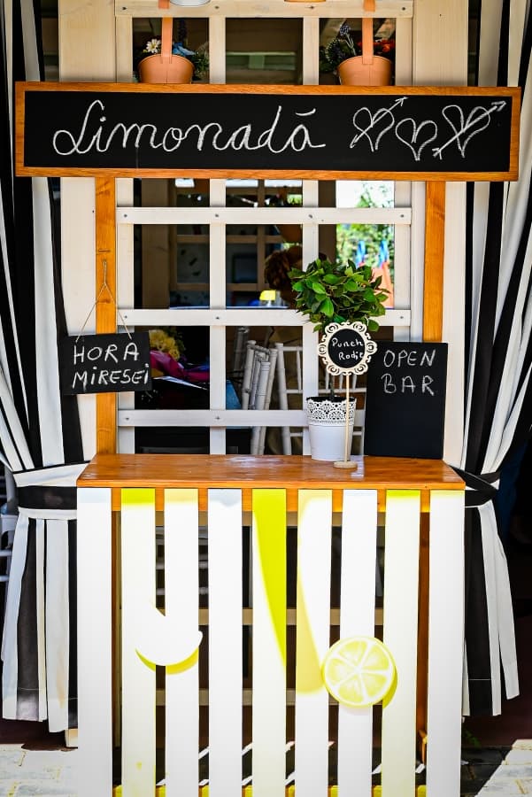 Hora Miresei - locatie pentru nunti in Vânători, Vrancea