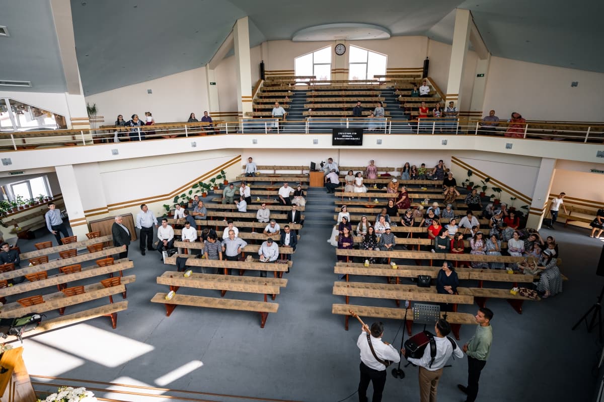 Biserica Penticostală Betel - locatie pentru nunti in Câmpina, Prahova