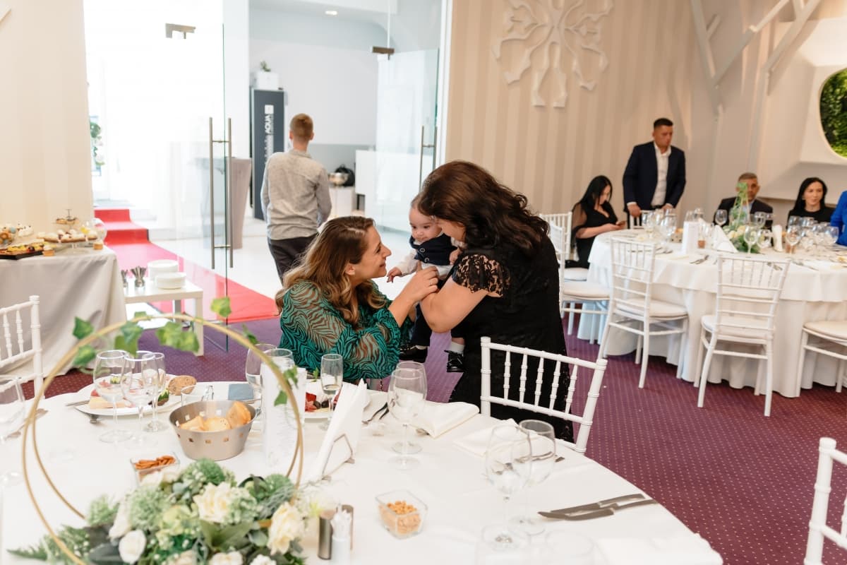 Fotografie de M Dima Foto Studio la Simfonia Ballroom