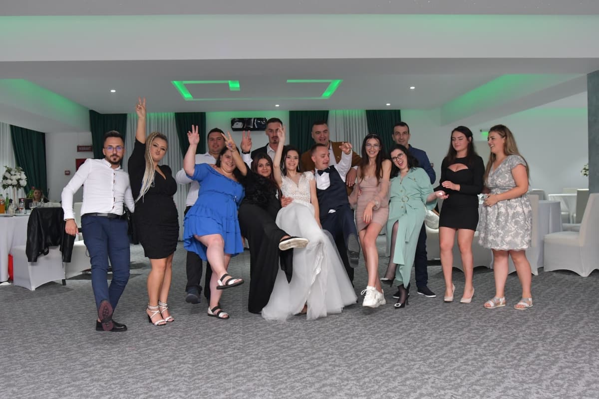 Popasul lui Gicuta - locatie pentru nunti in Curtea de Argeș, Argeș