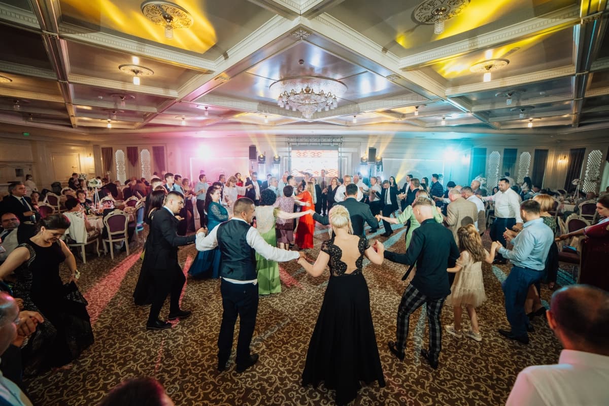 Iriss Iasi - locatie pentru nunti in Valea Lupului, Iași