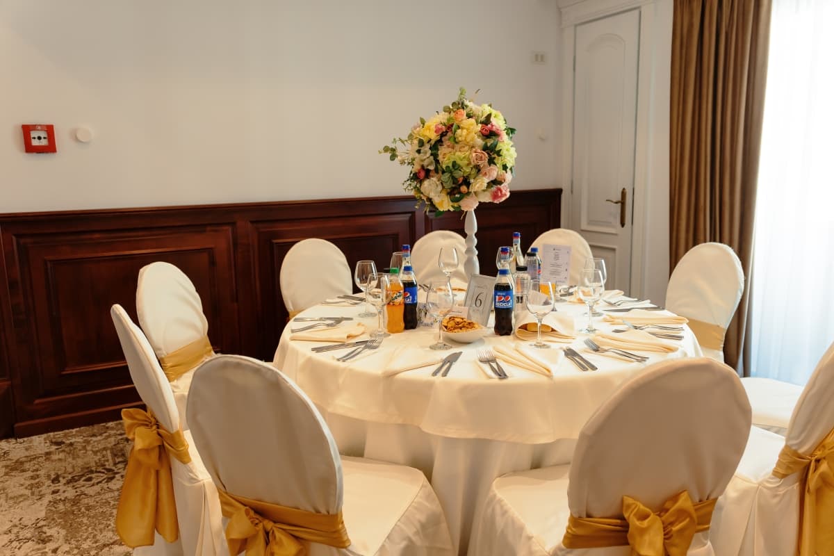 Fotografie de M Dima Foto Studio la Restaurant Vulturul