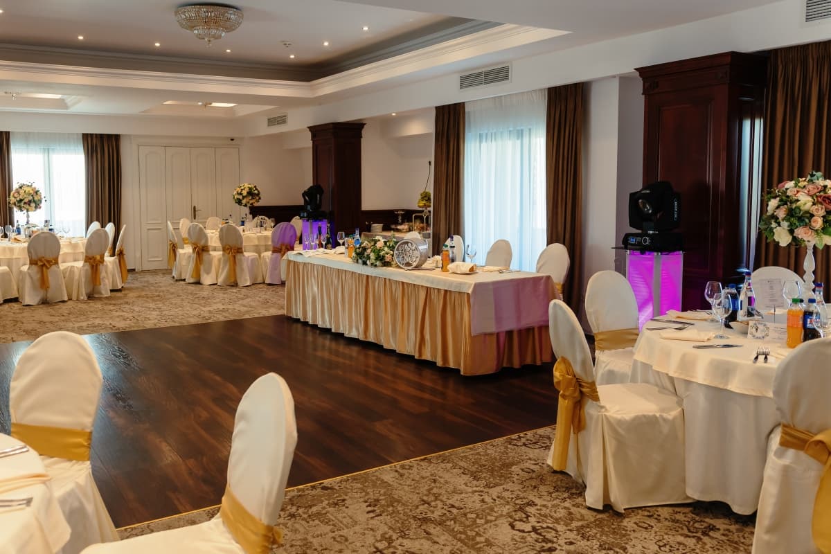 Fotografie de M Dima Foto Studio la Restaurant Vulturul