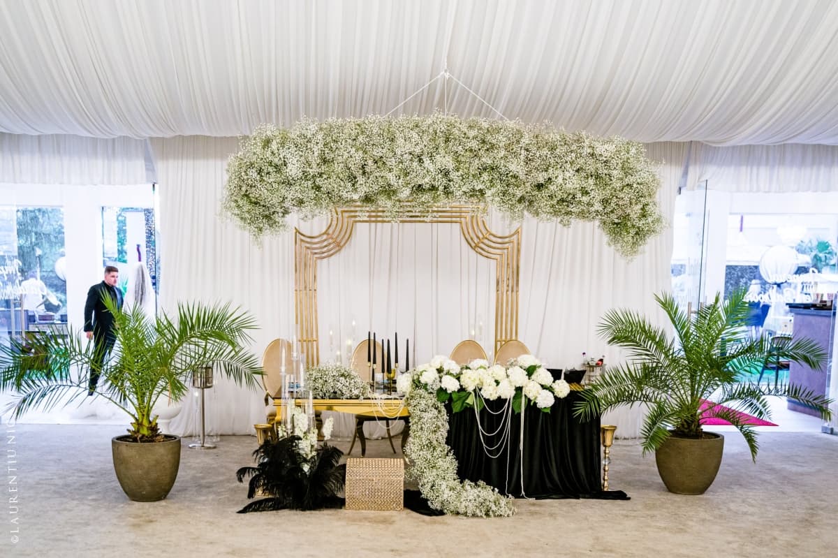Fotografie de Laurentiu Nica la Imperial Garden Ballroom