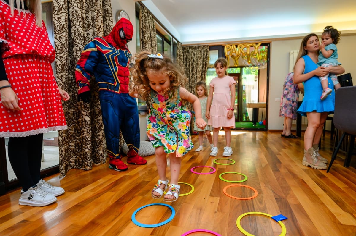 Fotografie de Mugurel Olteanu  la Happy Party