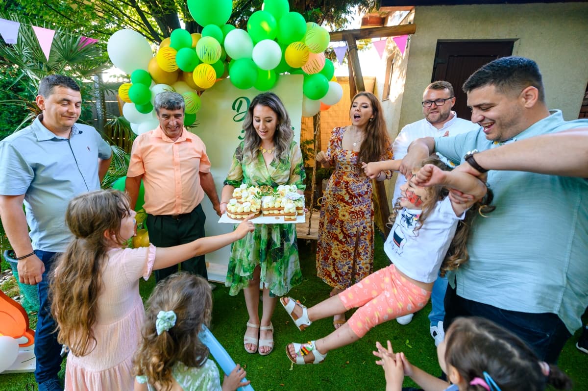 Fotografie de Mugurel Olteanu  la Happy Party