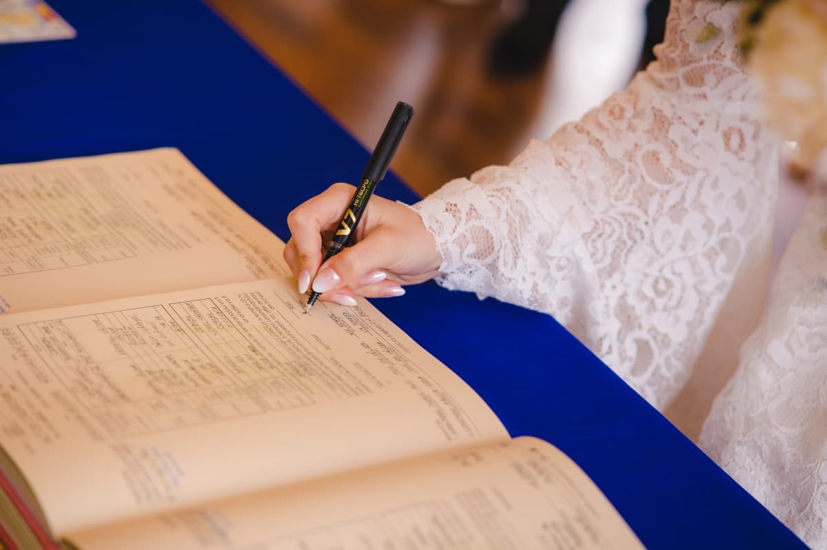 Fotografie de Constantin Alin la Casa Casatoriilor Budesti