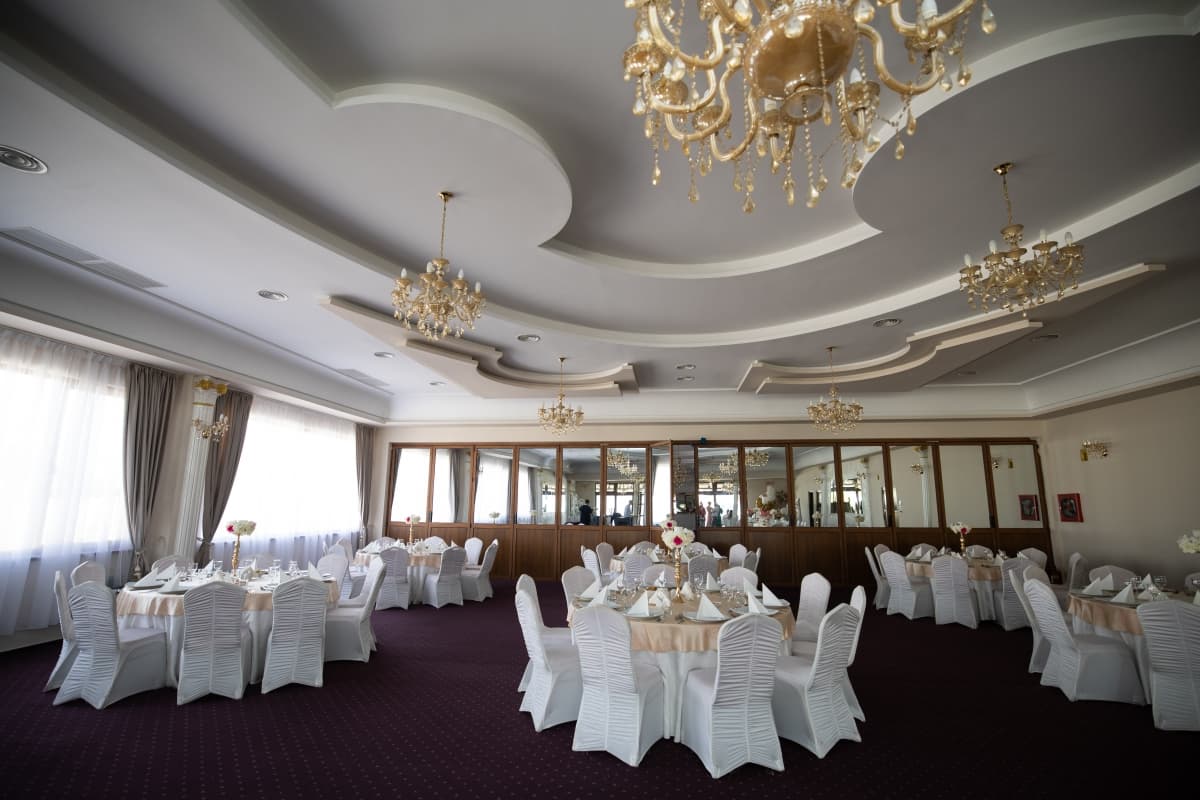 Vatra Romana - locatie pentru nunti in Răcarii de Jos, Dolj