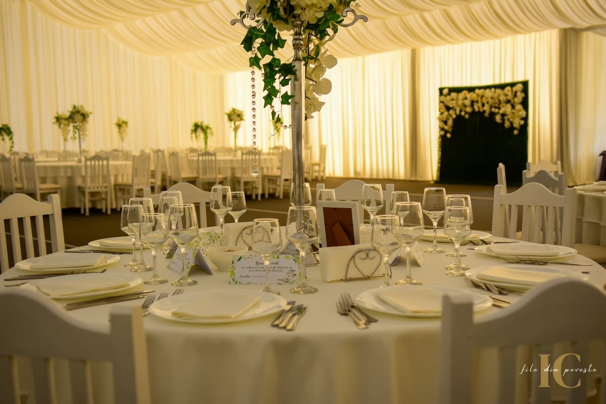 Mondrian Events &amp; Garden - locatie pentru nunti in Popești, Vrancea