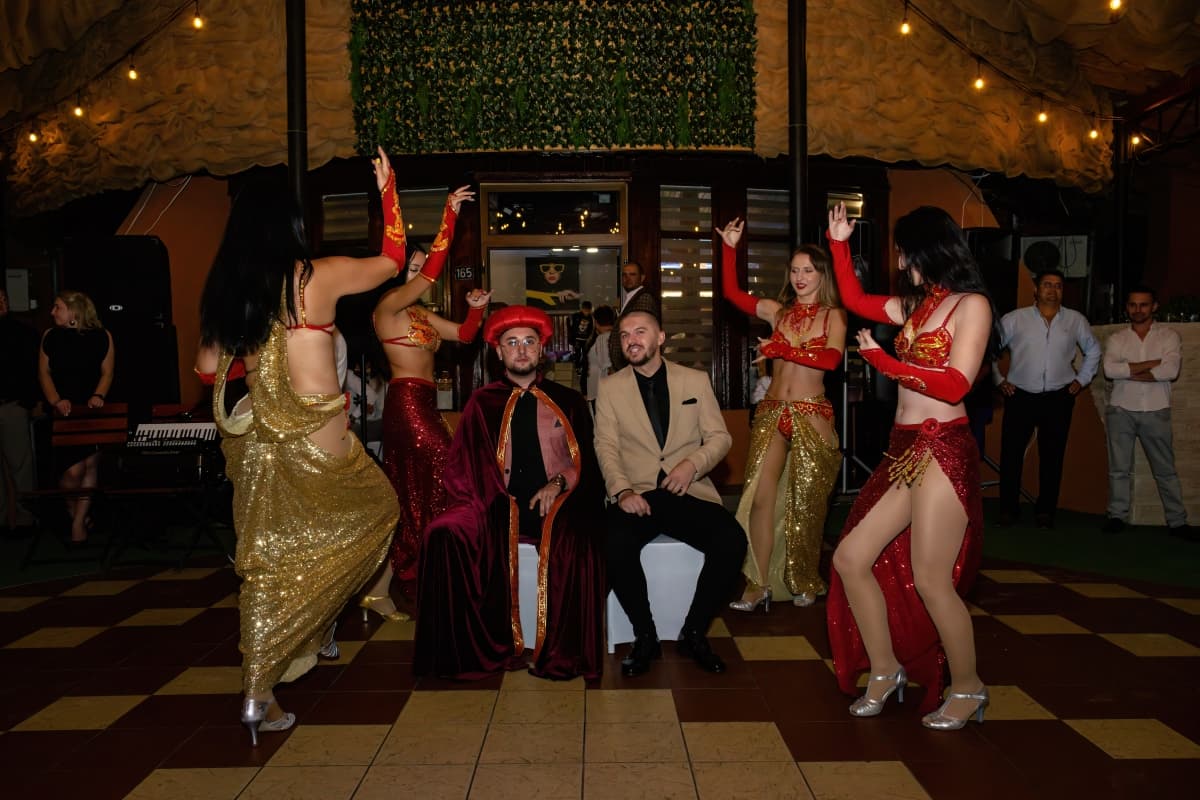 Fotografie de Raw Studio la Restaurant La Ronda