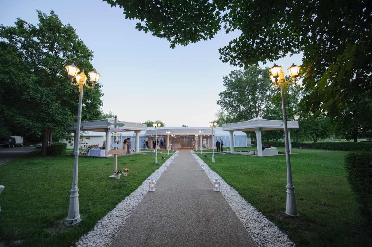 Fotografie de Bogdan Roth Octavian la Royal