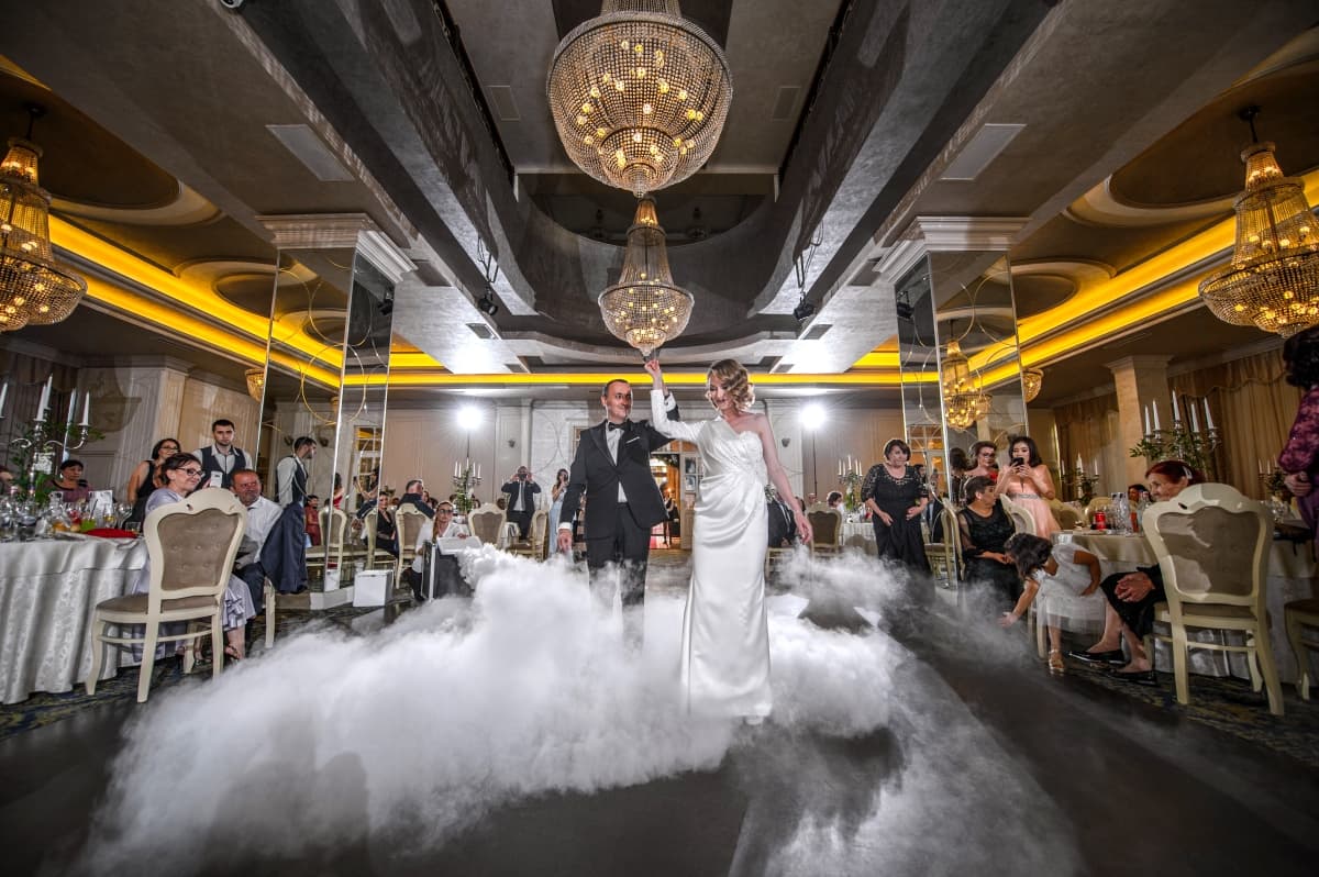 Fotografie de Bogdan Roth Octavian la Imperial Events